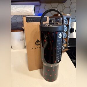 Hydrojug 40oz Queen of hearts Sport